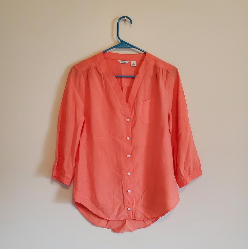 L.L.Bean button down blouse - Picture 3 of 4